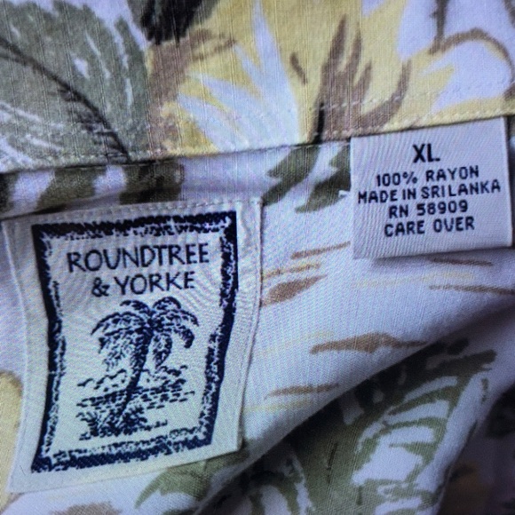 Floral Hawaiian Shirt - Picture 4 of 7